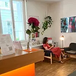 Josephine's - Women Only With Rooftop And Community Area 3* Zurich