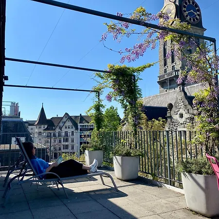 Josephine's - Women Only With Rooftop And Community Area