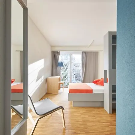 Josephine's - Women Only With Rooftop And Community Area