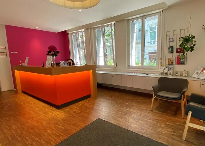 Josephine's - Women Only With Rooftop And Community Area 3* Zürich