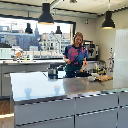 招待所 Josephine's - Women Only With Rooftop And Community Area