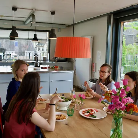 Πανσιόν Josephine's - Women Only With Rooftop And Community Area