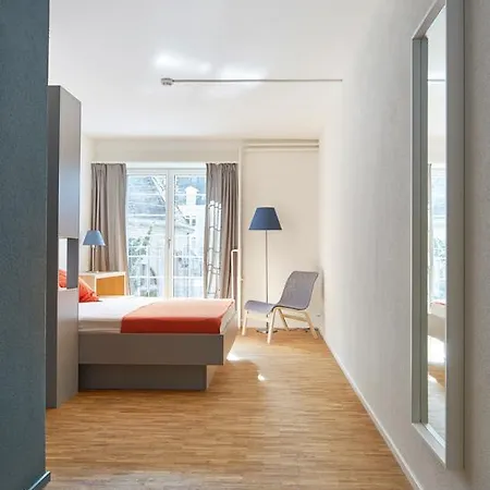 Josephine's - Women Only With Rooftop And Community Area Πανσιόν 3*